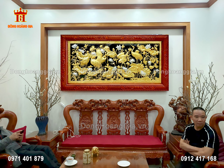 Đồng Hoàng Gia nhận chế tác tranh sen hạc mạ vàng, bạc theo yêu cầu